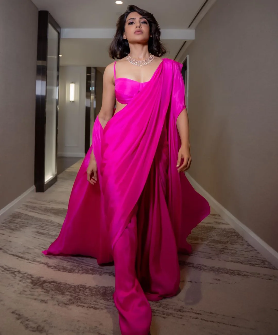 Heroine Samantha shares latest saree photos