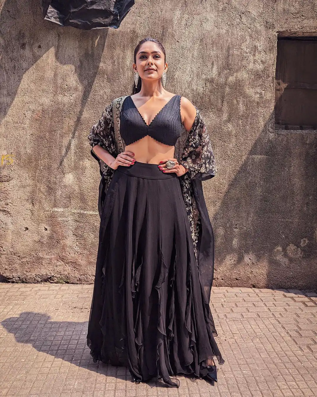Hi Nanna Actress Mrunal Thakur lastest Photoshoot