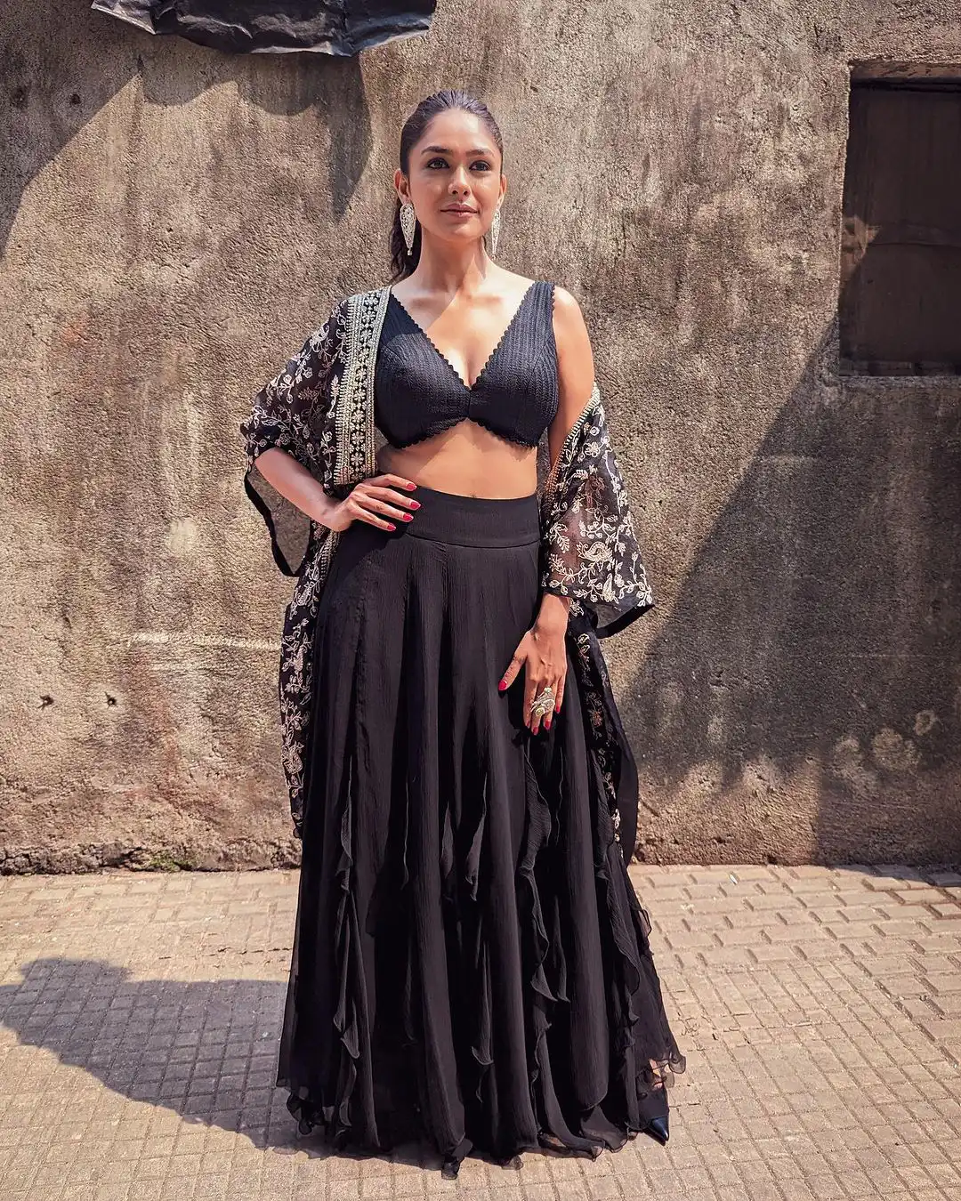 Hi Nanna Actress Mrunal Thakur lastest Photoshoot