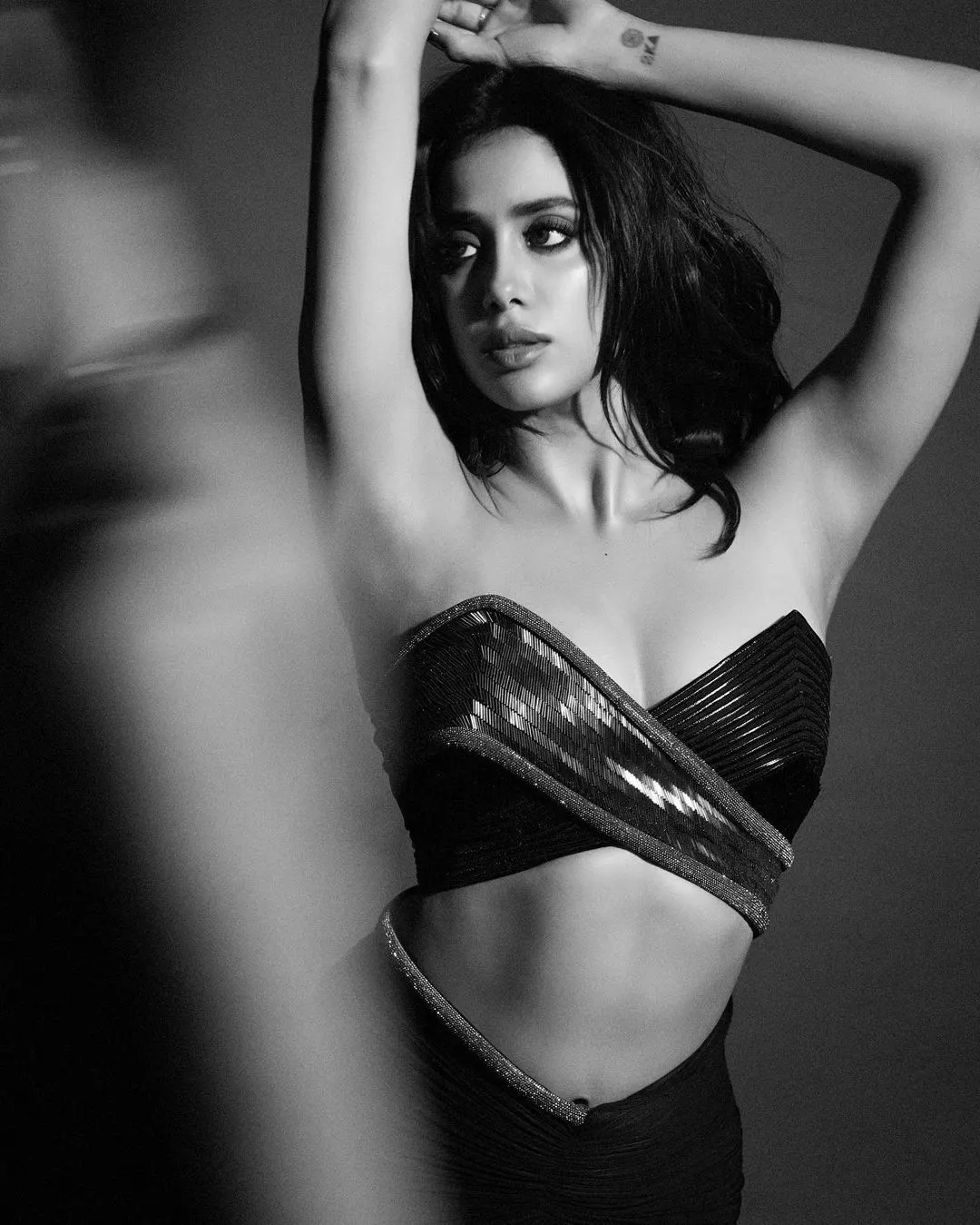 Janhvi Kapoor Sizzling Looks in Black Dress