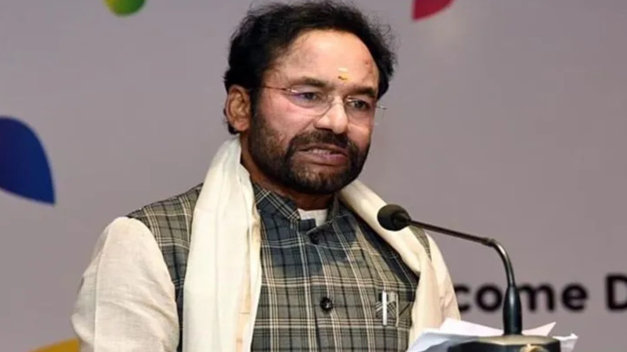 Kishan Reddy : బీఆర్ఎస్, కాంగ్రెస్ డీఎన్ఏ ఒక్కటే.. కేటీఆర్ ను ముఖ్యమంత్రిని చేయడమే కేసీఆర్ లక్ష్యం : కిషన్ రెడ్డి Kishan Reddy : బీఆర్ఎస్, కాంగ్రెస్ డీఎన్ఏ ఒక్కటే.. కేటీఆర్ ను ముఖ్యమంత్రిని చేయడమే కేసీఆర్ లక్ష్యం : కిషన్ రెడ్డి