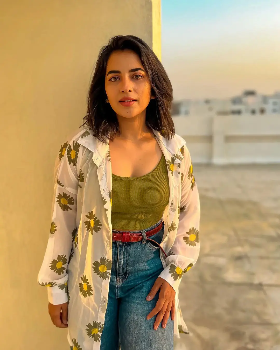 Komalee Prasad Stunning Looks in Evening Sunset