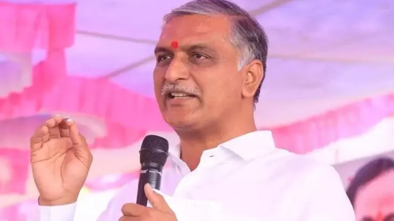Harish Rao : రైతు బంధు వద్దన్న కాంగ్రెస్ కు రైతులే బుద్ధి చెప్పాలి : మంత్రి హరీష్ రావు Harish Rao : రైతు బంధు వద్దన్న కాంగ్రెస్ కు రైతులే బుద్ధి చెప్పాలి : మంత్రి హరీష్ రావు
