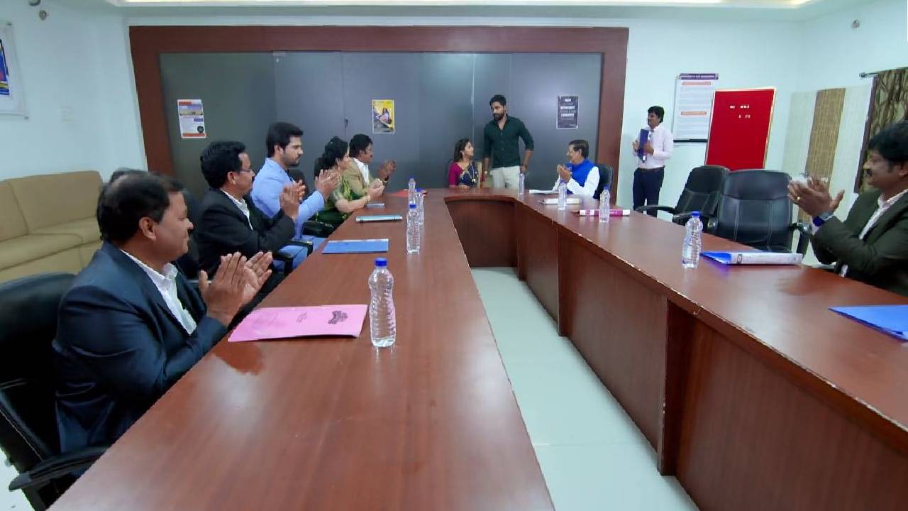 Guppedantha Manasu : శైలేంద్ర గురించి ధరణి రిషికి చెప్పేస్తుందా? ‘గుప్పెడంత మనసు’ సీరియల్లో నెక్ట్స్ ఏం జరగబోతోంది? Guppedantha Manasu : శైలేంద్ర గురించి ధరణి రిషికి చెప్పేస్తుందా? ‘గుప్పెడంత మనసు’ సీరియల్లో నెక్ట్స్ ఏం జరగబోతోంది?