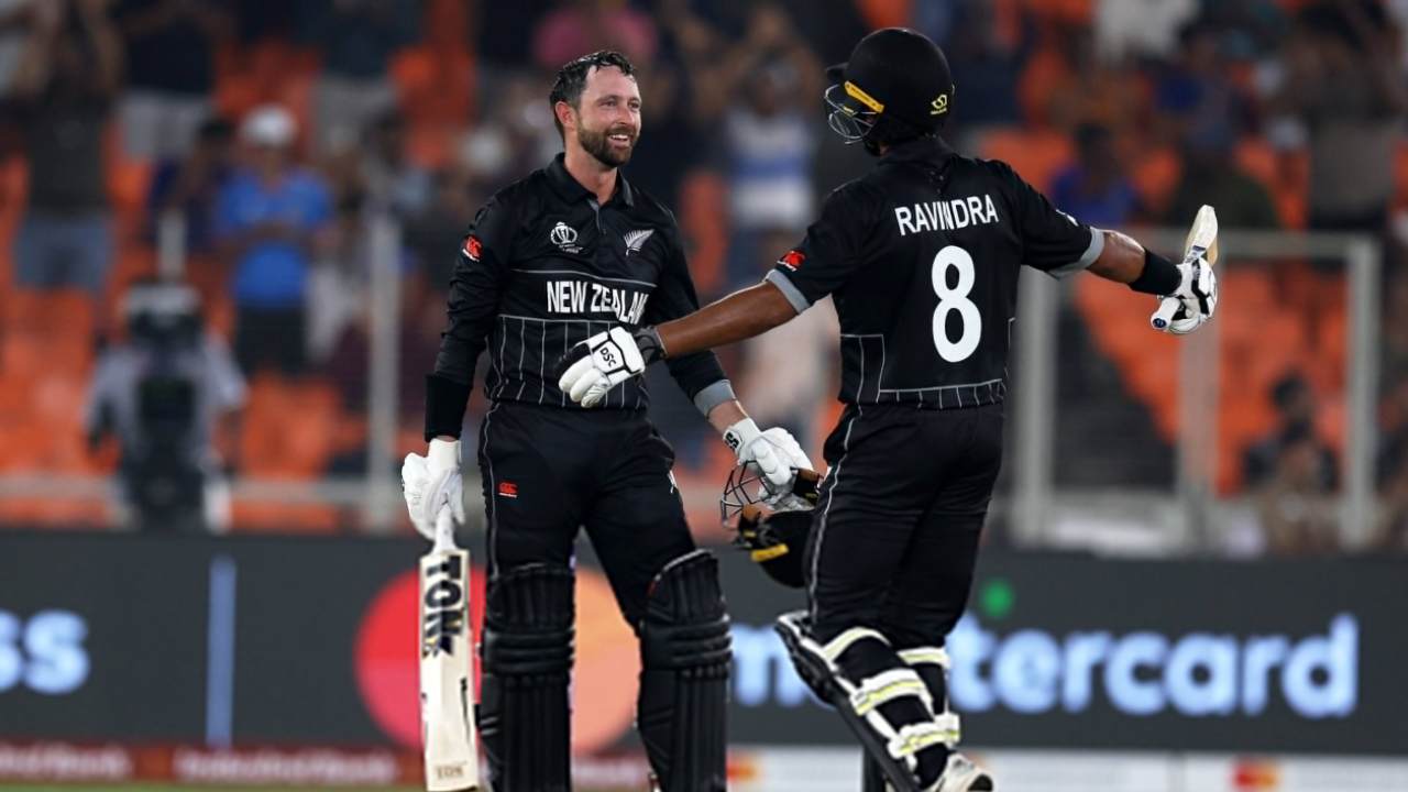 World Cup 2023 ENG vs NZ : శతకాలతో చెలరేగిన కాన్వే, రవీంద్ర.. ఇంగ్లాండ్ పై ప్రతీకారం తీర్చుకున్న న్యూజిలాండ్ World Cup 2023 ENG vs NZ : శతకాలతో చెలరేగిన కాన్వే, రవీంద్ర.. ఇంగ్లాండ్ పై ప్రతీకారం తీర్చుకున్న న్యూజిలాండ్