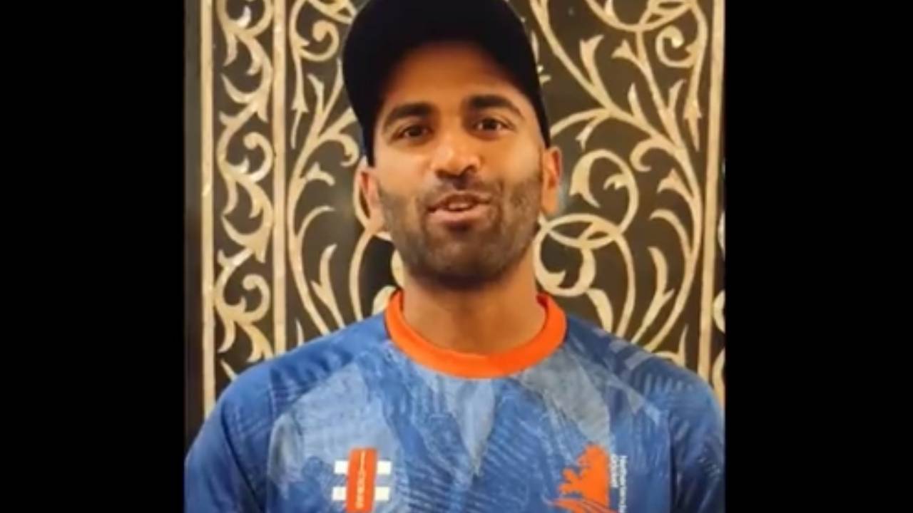 ODI World Cup-2023: తెలుగులో మాట్లాడిన నెదర్లాండ్స్ క్రికెటర్.. ఏమన్నాడో తెలుసా? ODI World Cup-2023: తెలుగులో మాట్లాడిన నెదర్లాండ్స్ క్రికెటర్.. ఏమన్నాడో తెలుసా?