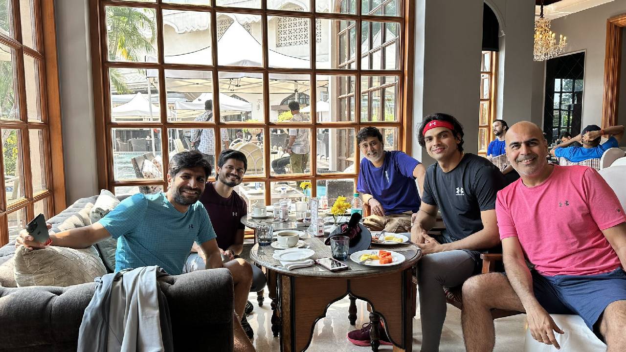 Neeraj Chopra: చాలా ఇబ్బందులు ఎదుర్కొన్నాను.. స్టేడియానికి వెళ్లడానికి లిఫ్ట్ అడిగేవాడిని: హైదరాబాద్లో నీరజ్ చోప్రా Neeraj Chopra: చాలా ఇబ్బందులు ఎదుర్కొన్నాను.. స్టేడియానికి వెళ్లడానికి లిఫ్ట్ అడిగేవాడిని: హైదరాబాద్లో నీరజ్ చోప్రా