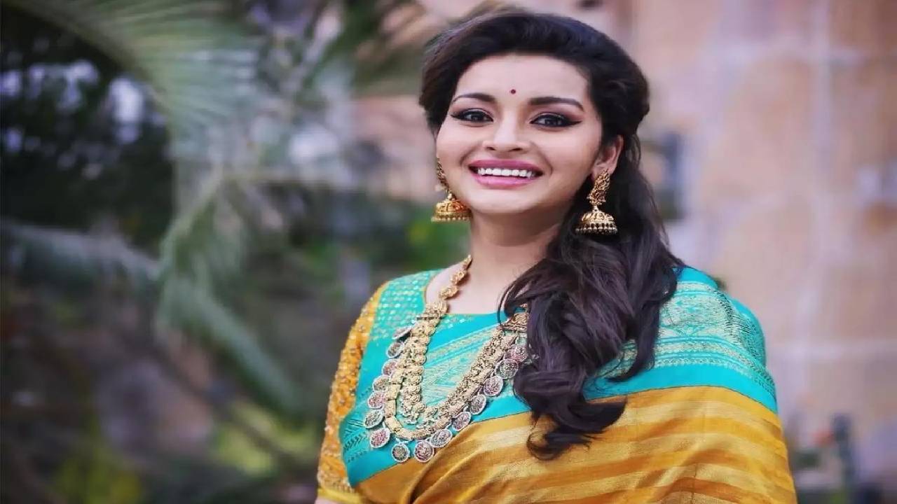 Renu Desai : పవన్ కళ్యాణ్తో విడాకుల తరువాత.. ఎందుకు పెళ్లి చేసుకోలేదో చెప్పిన రేణూదేశాయ్.. Renu Desai : పవన్ కళ్యాణ్తో విడాకుల తరువాత.. ఎందుకు పెళ్లి చేసుకోలేదో చెప్పిన రేణూదేశాయ్..