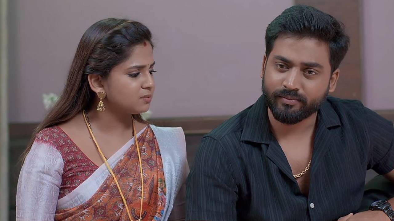 Guppedantha Manasu : తండ్రిని తీసుకుని ఇంట్లోంచి బయటకు వచ్చేసిన రిషి.. దేవయాని నిజ స్వరూపం రిషికి తెలిసిపోయిందా? Guppedantha Manasu : తండ్రిని తీసుకుని ఇంట్లోంచి బయటకు వచ్చేసిన రిషి.. దేవయాని నిజ స్వరూపం రిషికి తెలిసిపోయిందా?