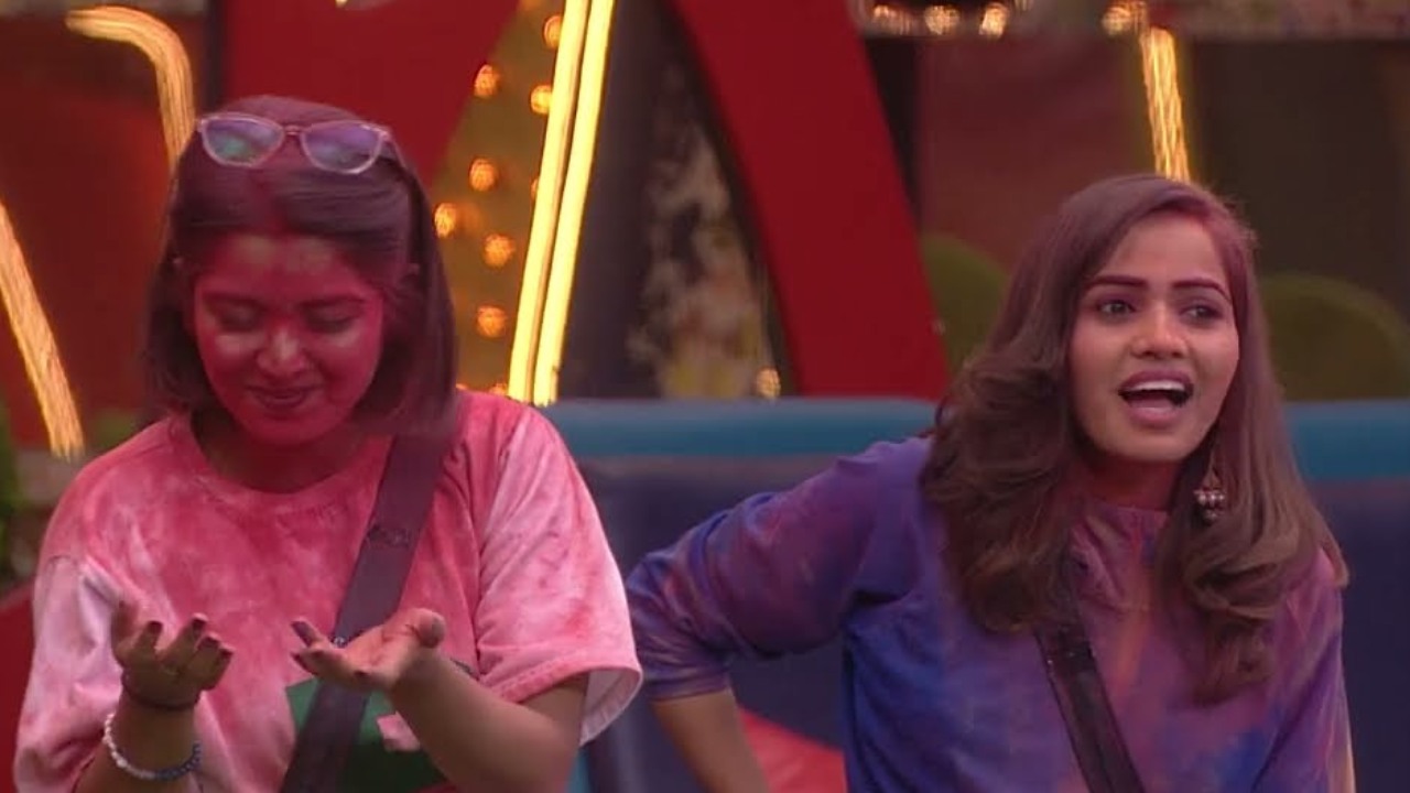 Bigg Boss 7 Nominations : ఈ వారం నామినేషన్స్లో ఉంది వీరేనా..? మాటల యుద్ధం ఆగట్లేదుగా..! Bigg Boss 7 Nominations : ఈ వారం నామినేషన్స్లో ఉంది వీరేనా..? మాటల యుద్ధం ఆగట్లేదుగా..!