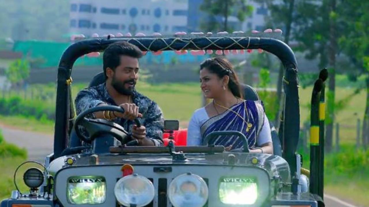 Guppedantha Manasu : రిషి, వసుధరల ఫస్ట్ నైట్.. జగతి వారికి బిడ్డగా పుట్టాలని కోరుకున్న మహేంద్ర.. Guppedantha Manasu : రిషి, వసుధరల ఫస్ట్ నైట్.. జగతి వారికి బిడ్డగా పుట్టాలని కోరుకున్న మహేంద్ర..