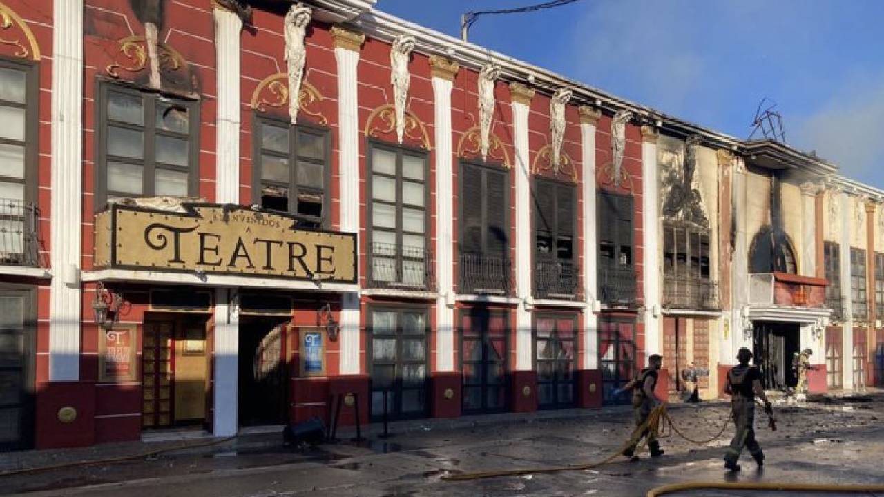 Nightclub Fire: నైట్ క్లబ్లో అగ్నిప్రమాదం.. ఏడుగురి మృతి, మరో నలుగురికి గాయాలు Nightclub Fire: నైట్ క్లబ్లో అగ్నిప్రమాదం.. ఏడుగురి మృతి, మరో నలుగురికి గాయాలు