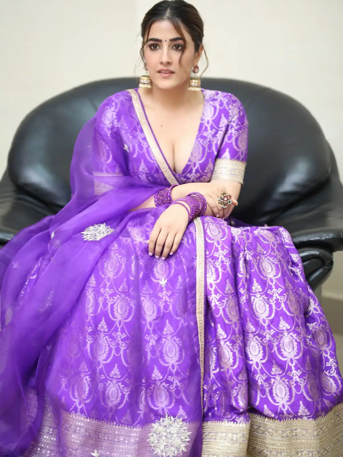 Nupur Sanon Shines in Blue Dress at Tiger Nageswara Rao Pre Release Event