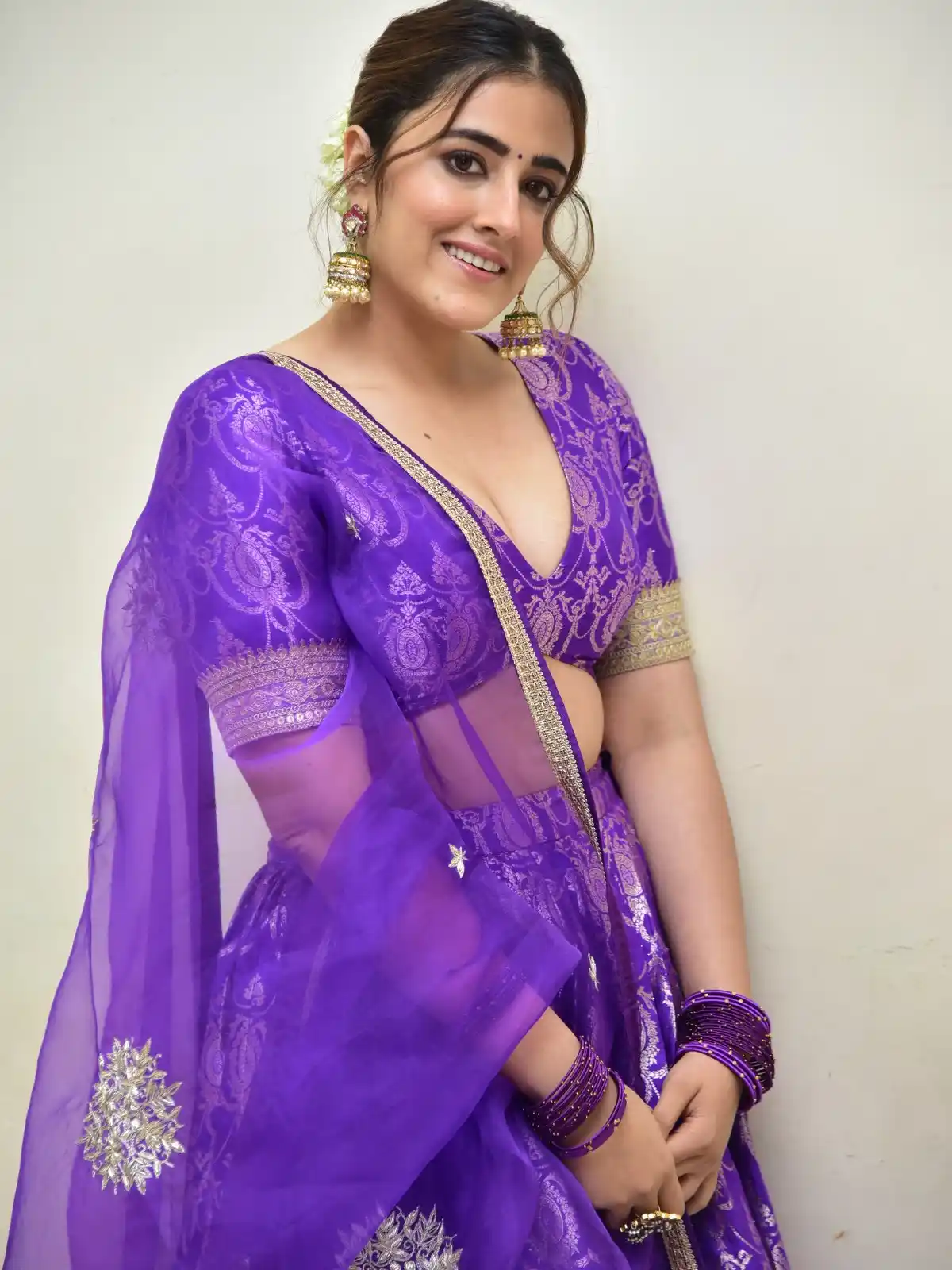 Nupur Sanon Shines in Blue Dress at Tiger Nageswara Rao Pre Release Event