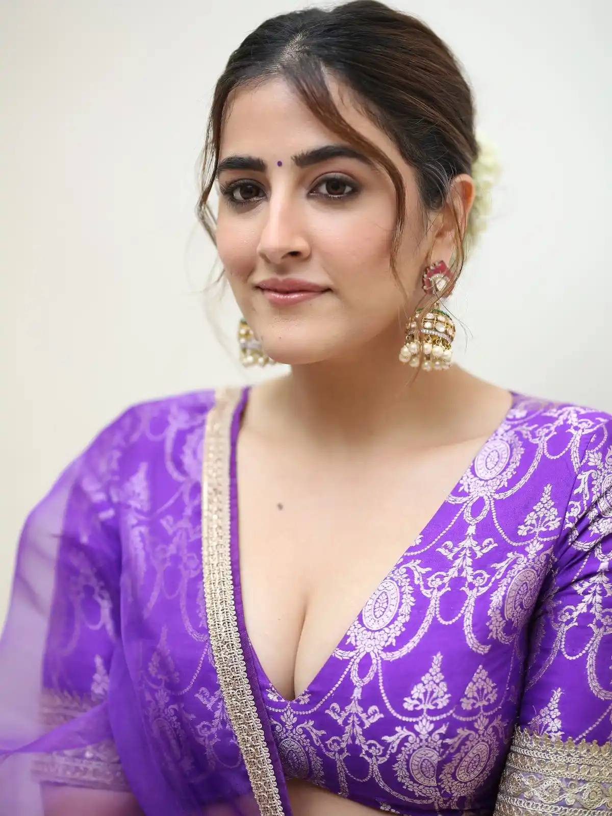 Nupur Sanon Shines in Blue Dress at Tiger Nageswara Rao Pre Release Event