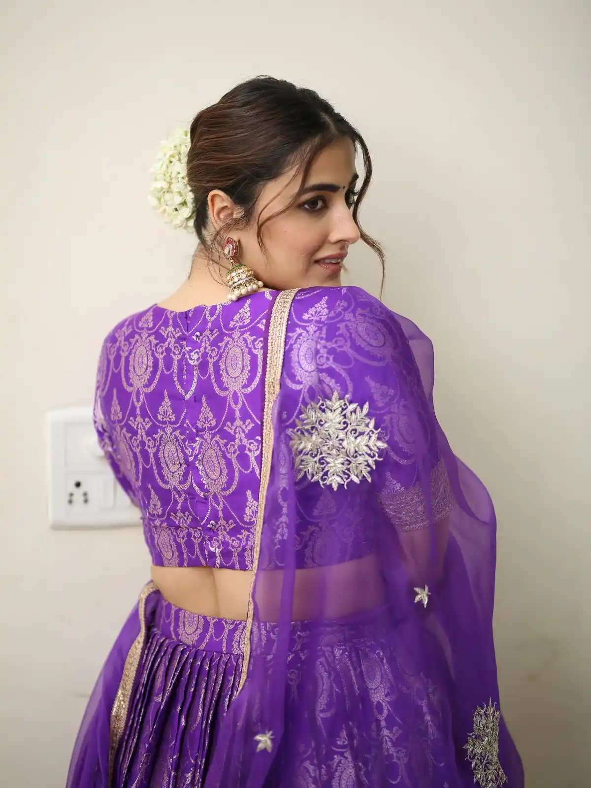 Nupur Sanon Shines in Blue Dress at Tiger Nageswara Rao Pre Release Event