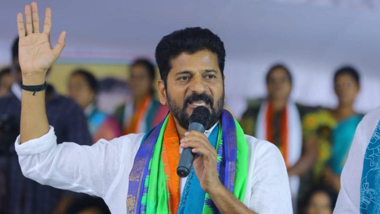 Revanth Reddy : కాంగ్రెస్ అధికారంలోకి రాకుండా బీజేపీ, బీఆర్ఎస్ కుట్ర : రేవంత్ రెడ్డి Revanth Reddy : కాంగ్రెస్ అధికారంలోకి రాకుండా బీజేపీ, బీఆర్ఎస్ కుట్ర : రేవంత్ రెడ్డి