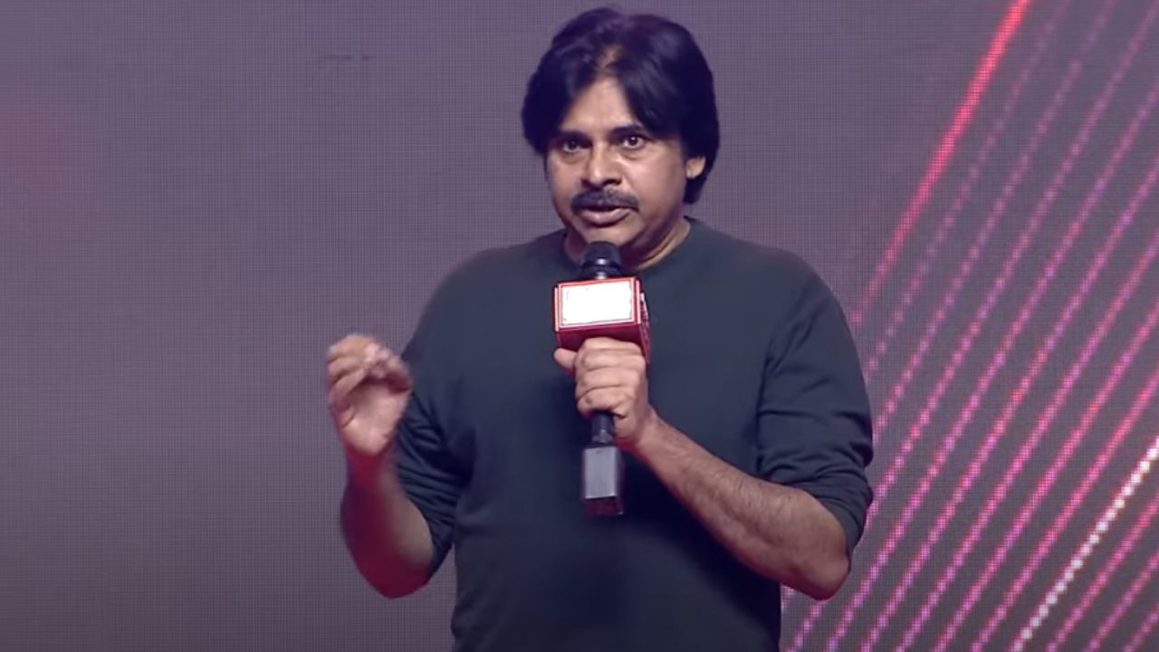 Pawan Kalyan : ఏపీ రాజకీయాలు గురించి సినిమా వాళ్ళు ఎందుకు మాట్లాడాలి..? Pawan Kalyan : ఏపీ రాజకీయాలు గురించి సినిమా వాళ్ళు ఎందుకు మాట్లాడాలి..?