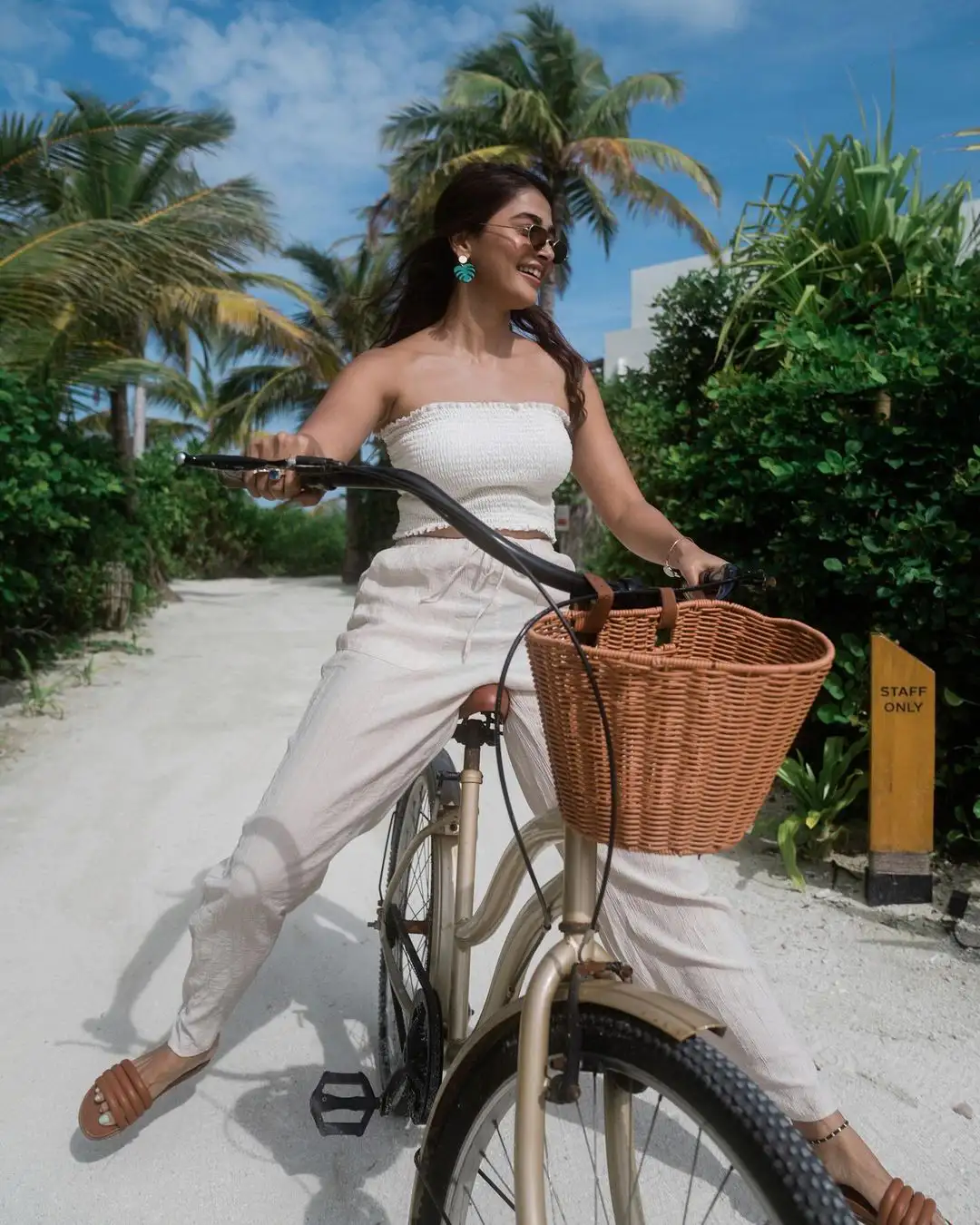 Pooja Hegde Enjoying in Maldives