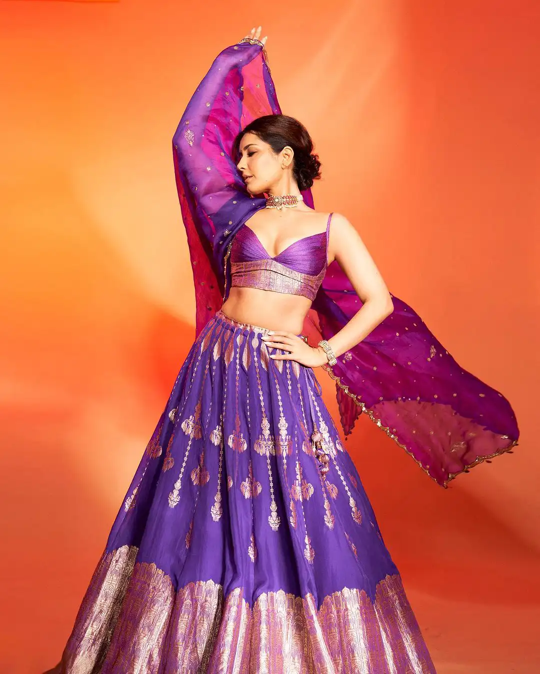 Raashii Khanna Sizzling Looks in Ghagra Choli Dress