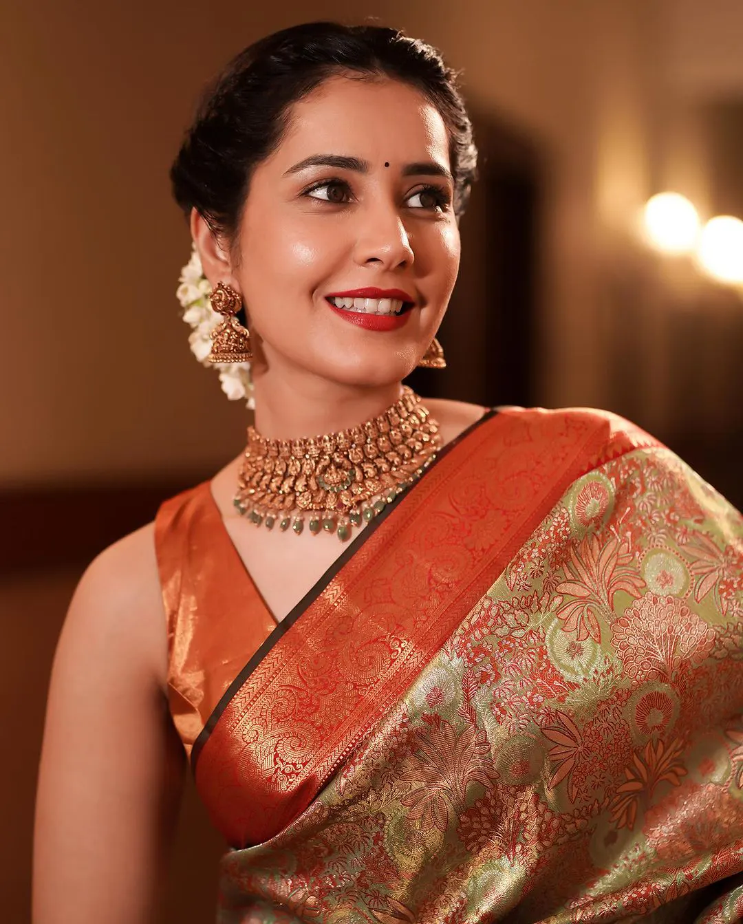 Raashii Khanna Shines in Silk Saree for Shopping Mall Opening