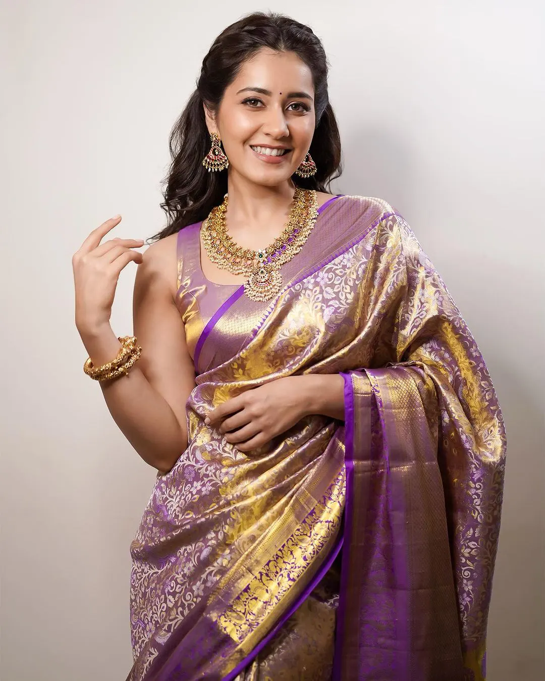 Raashii Khanna Shines in Silk Saree for Shopping Mall Opening