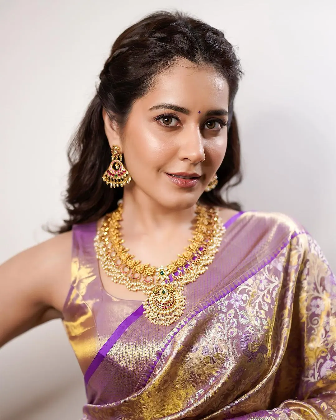 Raashii Khanna Shines in Silk Saree for Shopping Mall Opening