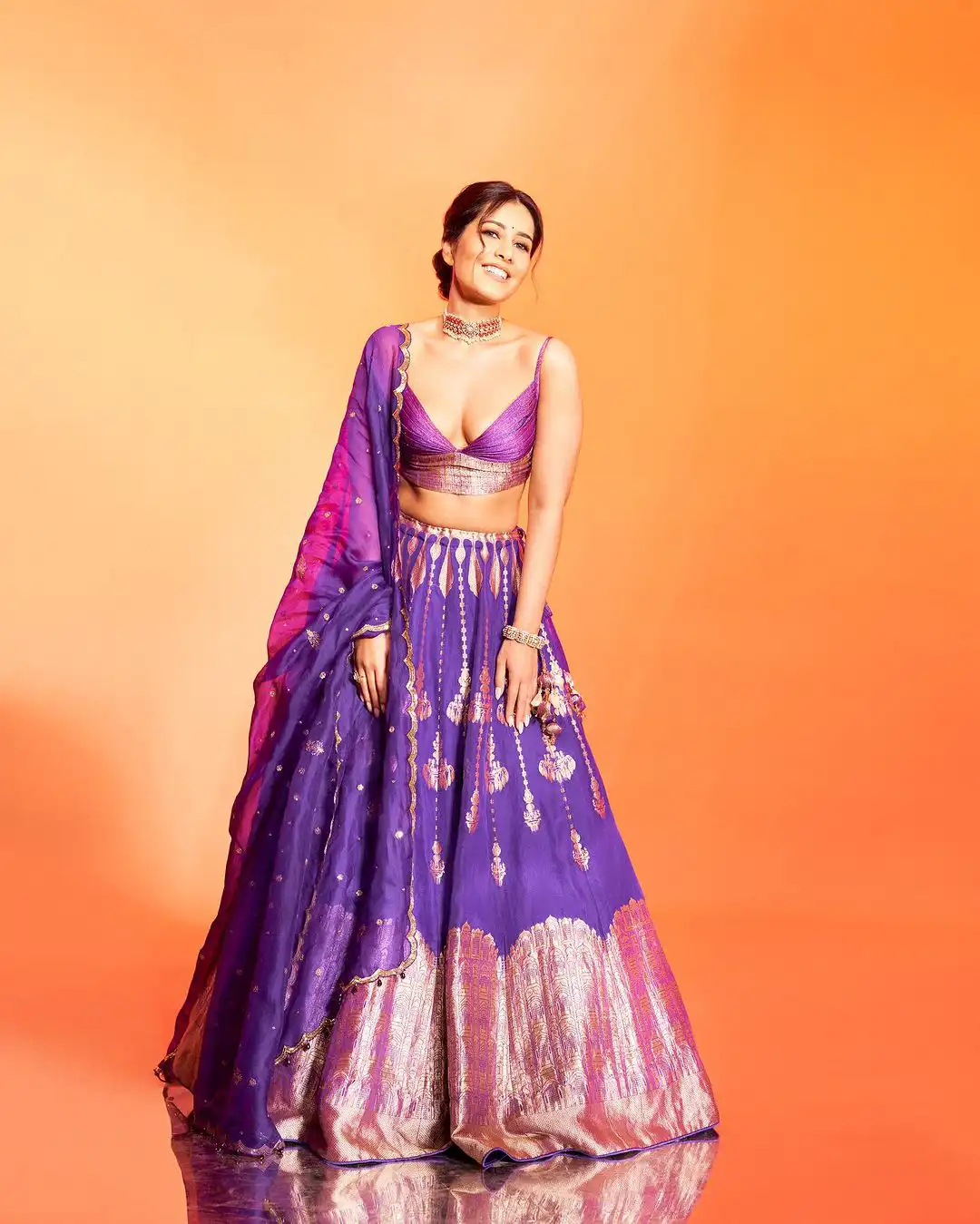 Raashii Khanna Sizzling Looks in Ghagra Choli Dress