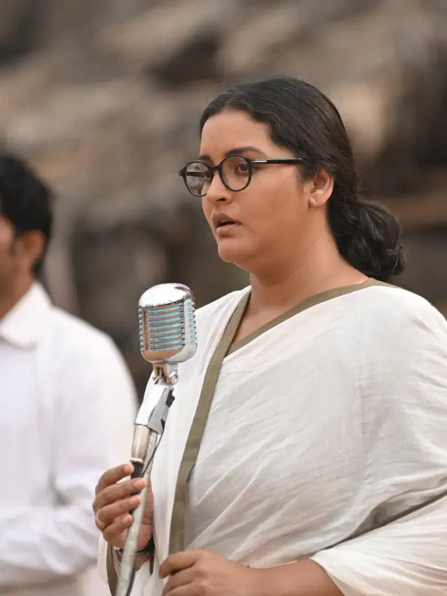 Renu Desai Looks in Tiger Nageswara Rao Movie