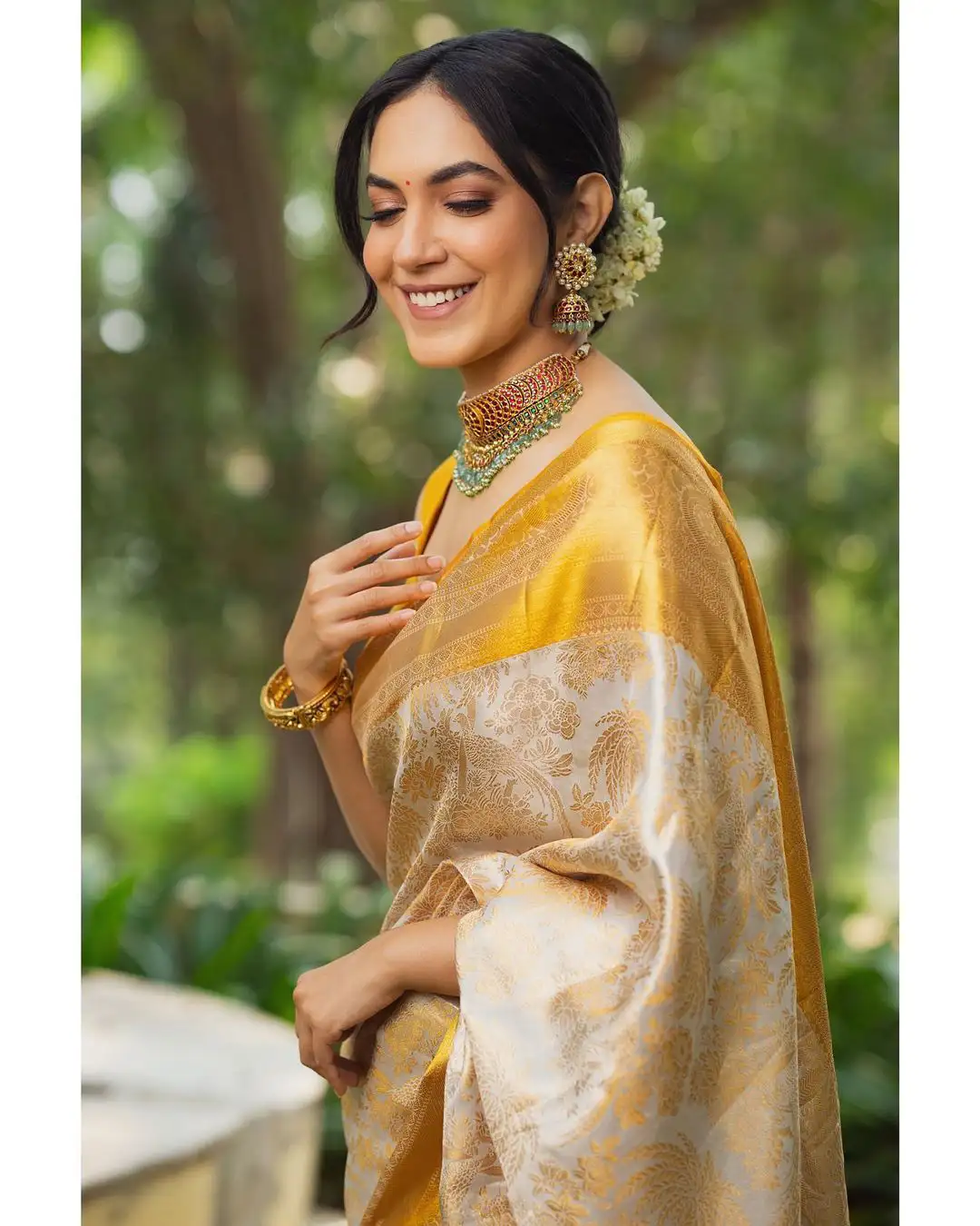Ritu Varma Shines in Silk Saree