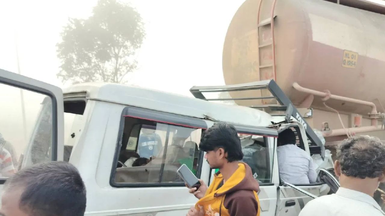 Road Accident Karnataka : కర్ణాటకలో ఘోర రోడ్డు ప్రమాదం.. లారీని ఢీకొట్టిన టాటా సుమో.. మృతులంతా ఏపీకి చెందినవారే Road Accident Karnataka : కర్ణాటకలో ఘోర రోడ్డు ప్రమాదం.. లారీని ఢీకొట్టిన టాటా సుమో.. మృతులంతా ఏపీకి చెందినవారే