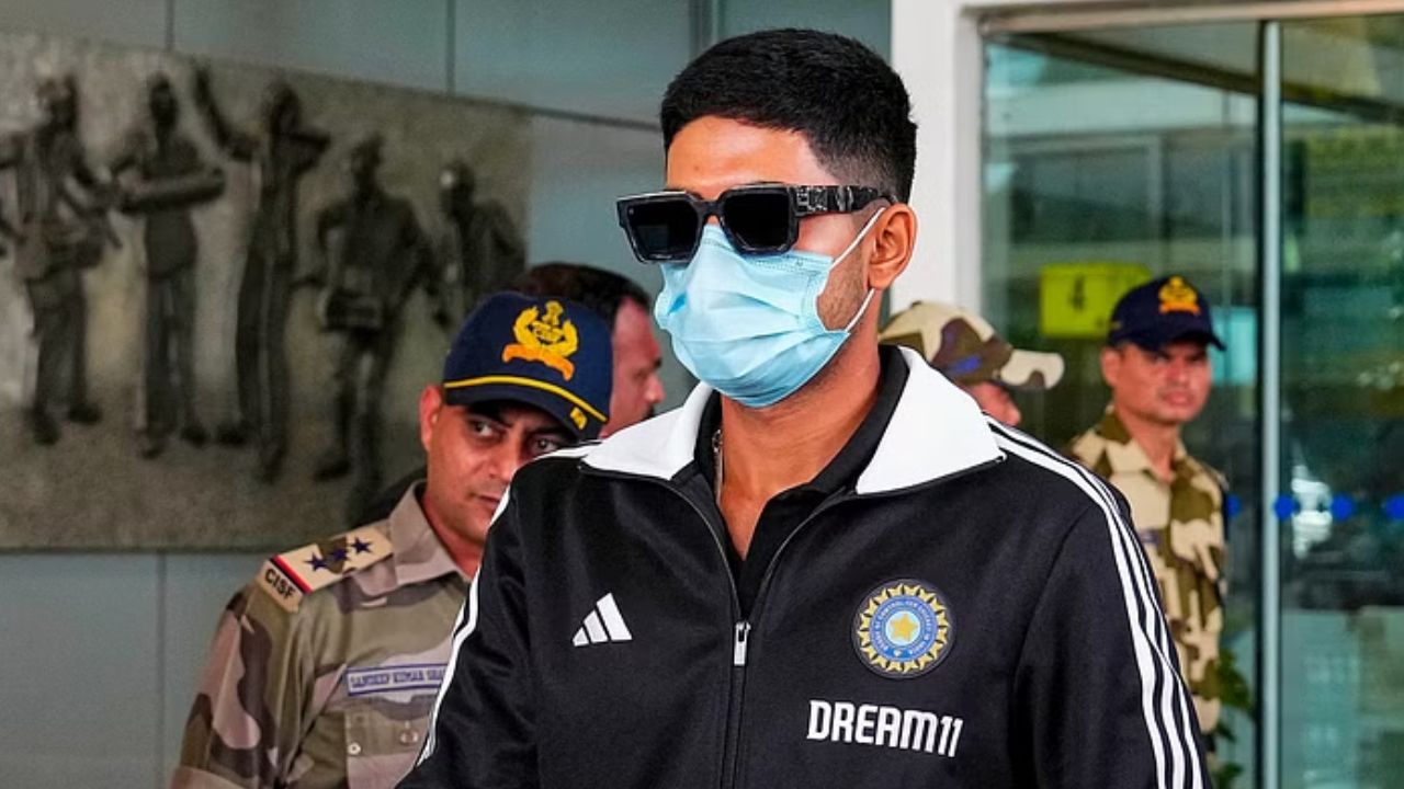 Shubhman Gill : గిల్ వచ్చేశాడు..! అహ్మదాబాద్ కు చేరుకున్న యువ ప్లేయర్.. పాక్తో మ్యాచ్కు బరిలోకి? Shubhman Gill : గిల్ వచ్చేశాడు..! అహ్మదాబాద్ కు చేరుకున్న యువ ప్లేయర్.. పాక్తో మ్యాచ్కు బరిలోకి?