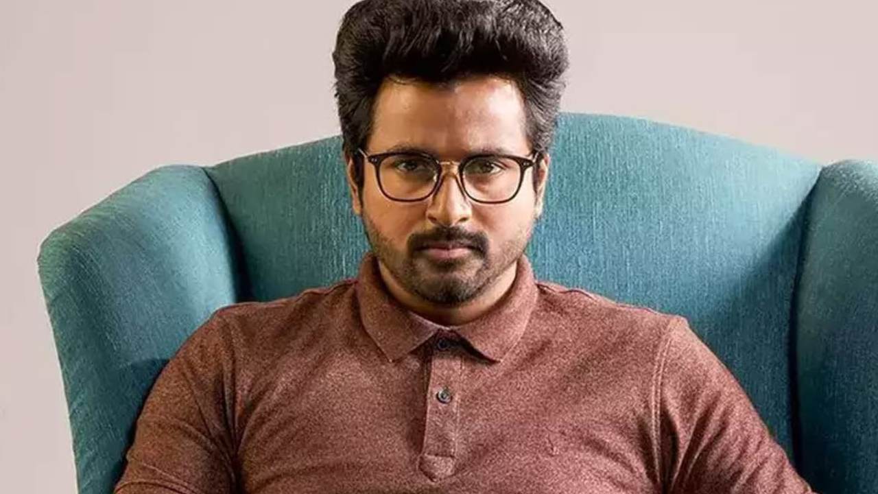 Sivakarthikeyan : శివకార్తికేయన్ మోసం చేశాడు.. తనతో మళ్ళీ పని చేయను.. స్టార్ మ్యూజిక్ డైరెక్టర్.. Sivakarthikeyan : శివకార్తికేయన్ మోసం చేశాడు.. తనతో మళ్ళీ పని చేయను.. స్టార్ మ్యూజిక్ డైరెక్టర్..