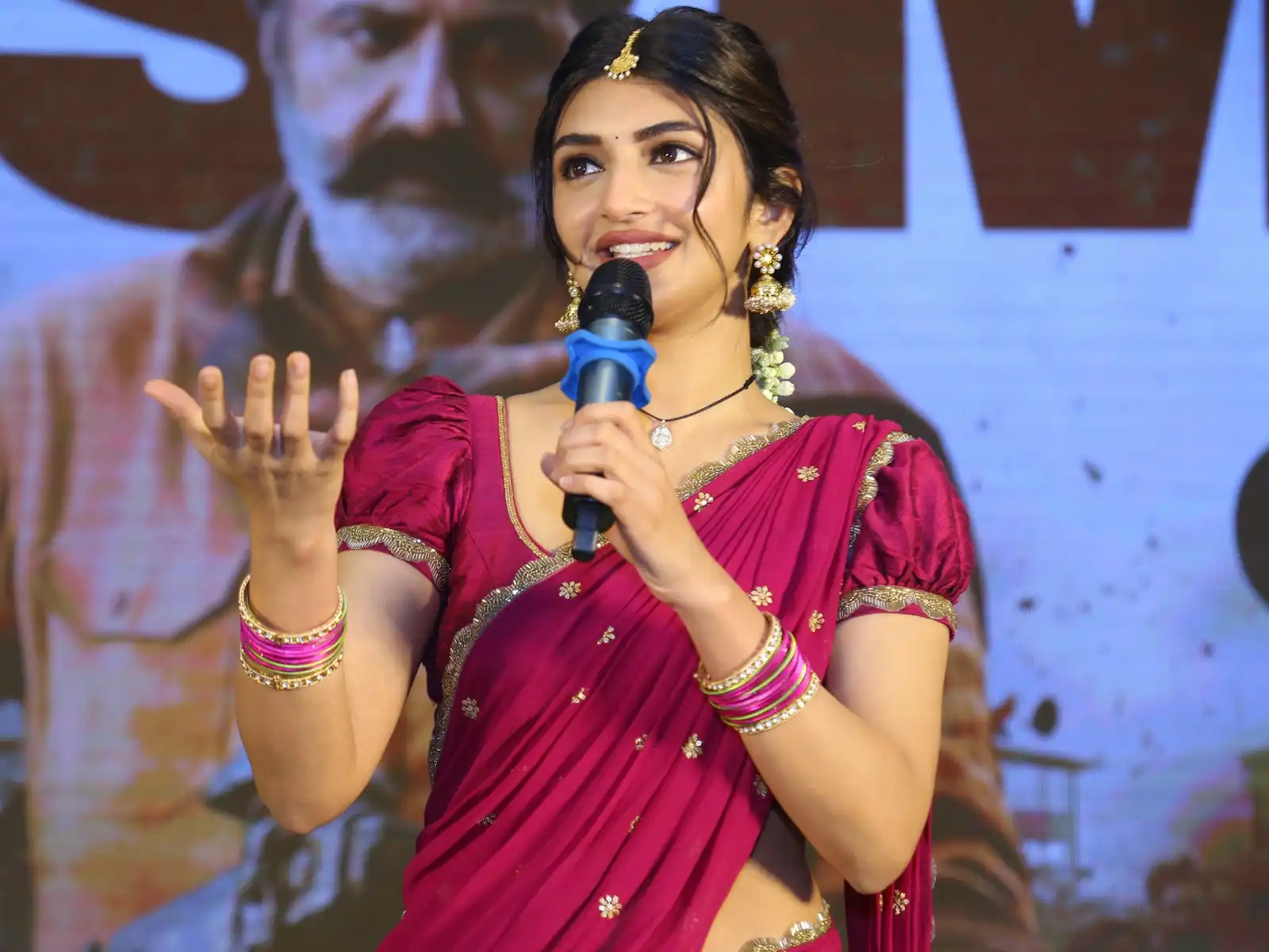 Sreeleela Looks like Vijji Papa Character in Bhagavanth Kesari Movie Press Meet