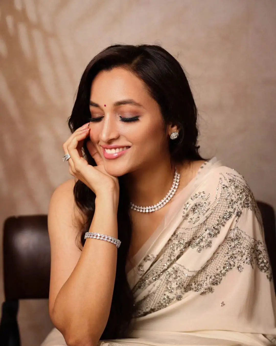 Srinidhi Shetty Super Looks in Saree