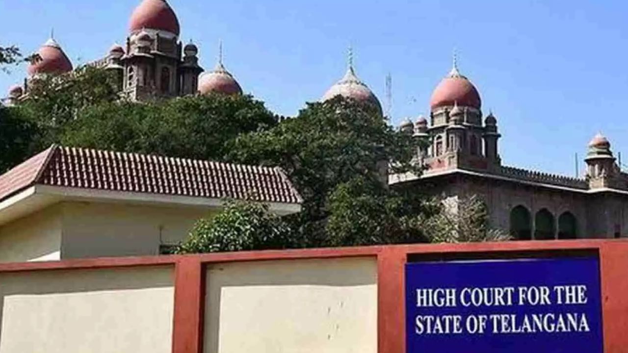 Singareni Elections: ఇప్పుడొద్దు.. సింగరేణి ఎన్నికలను వాయిదా వేసిన తెలంగాణ హైకోర్టు Singareni Elections: ఇప్పుడొద్దు.. సింగరేణి ఎన్నికలను వాయిదా వేసిన తెలంగాణ హైకోర్టు