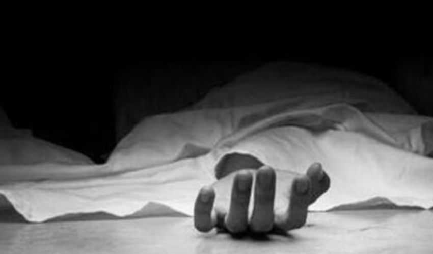 Andhra Pradesh : తిరుపతి హోటల్లో జంట హత్యల కలకలం, భార్య బావమరిదిని హత్య చేసిన వ్యక్తి Andhra Pradesh : తిరుపతి హోటల్లో జంట హత్యల కలకలం, భార్య బావమరిదిని హత్య చేసిన వ్యక్తి