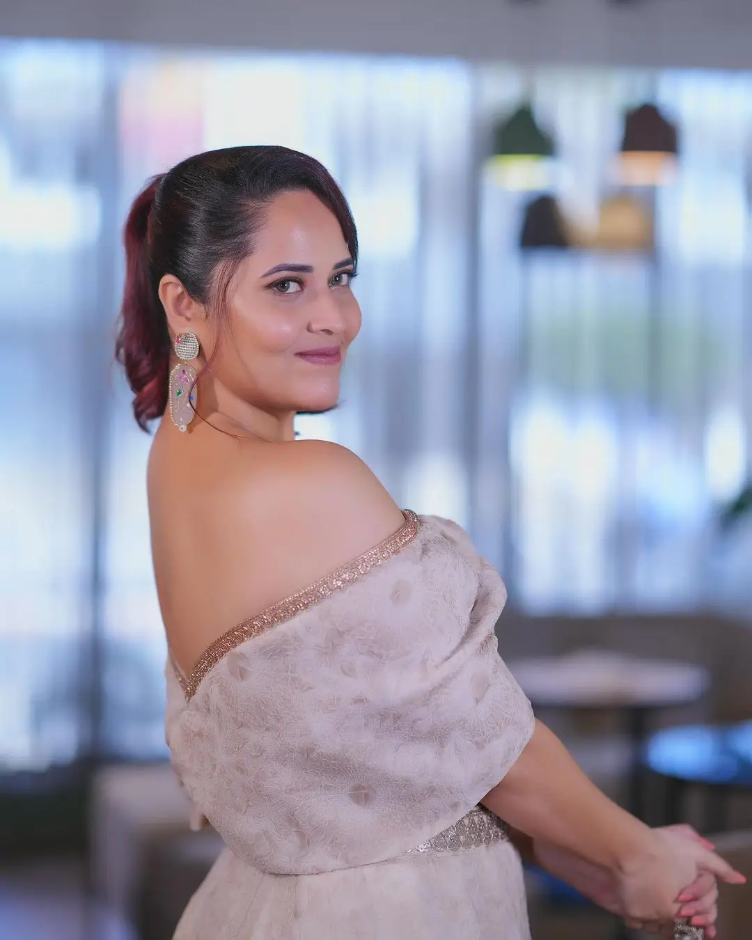 Tollywood Actress Anasuya Bharadwaj mesmerizing Photoshoot