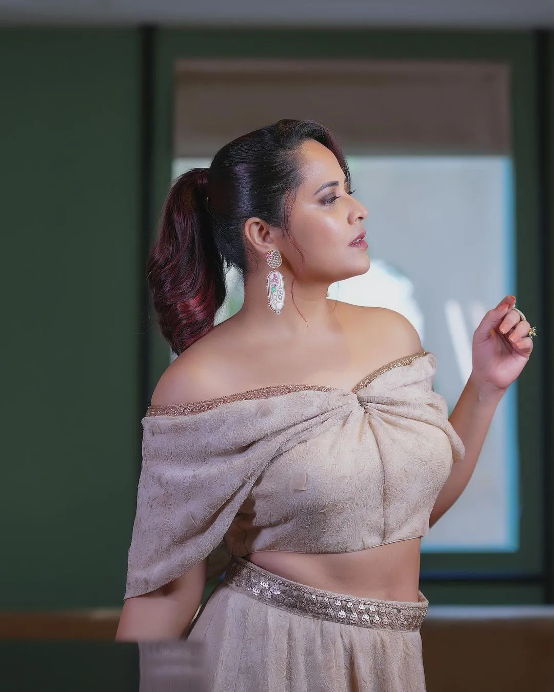 Tollywood Actress Anasuya Bharadwaj mesmerizing Photoshoot