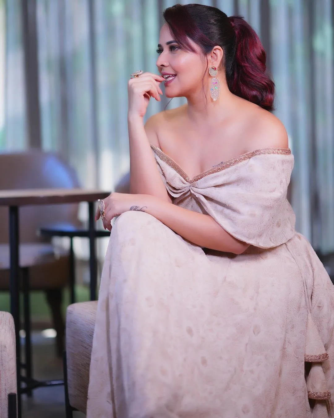 Tollywood Actress Anasuya Bharadwaj mesmerizing Photoshoot