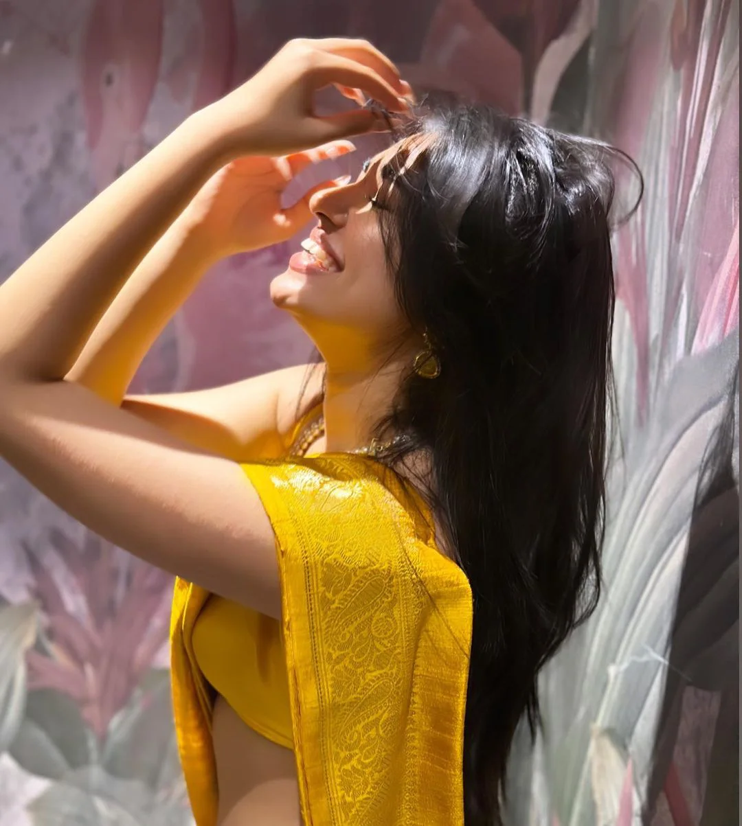Tollywood Actress Krithi Shetty Half Saree Photos
