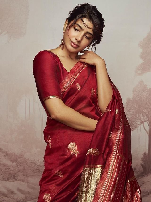 >సమంత చీర సౌందర్యం..