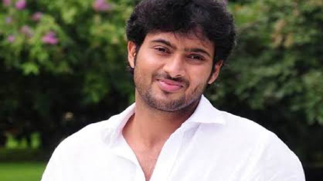 Uday Kiran : నా కడుపున పుట్టుంటే.. ఉదయ్ కిరణ్ బ్రతికి ఉండేవాడేమో.. ఎమోషనలైన నటి.. Uday Kiran : నా కడుపున పుట్టుంటే.. ఉదయ్ కిరణ్ బ్రతికి ఉండేవాడేమో.. ఎమోషనలైన నటి..