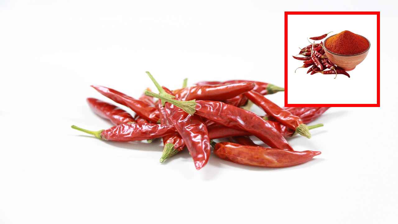 Red Chili : మిరపకాయ కారాన్ని అధిక మోతాదులో తీసుకుంటే దుష్పప్రభావాలు తప్పవా ? Red Chili : మిరపకాయ కారాన్ని అధిక మోతాదులో తీసుకుంటే దుష్పప్రభావాలు తప్పవా ?