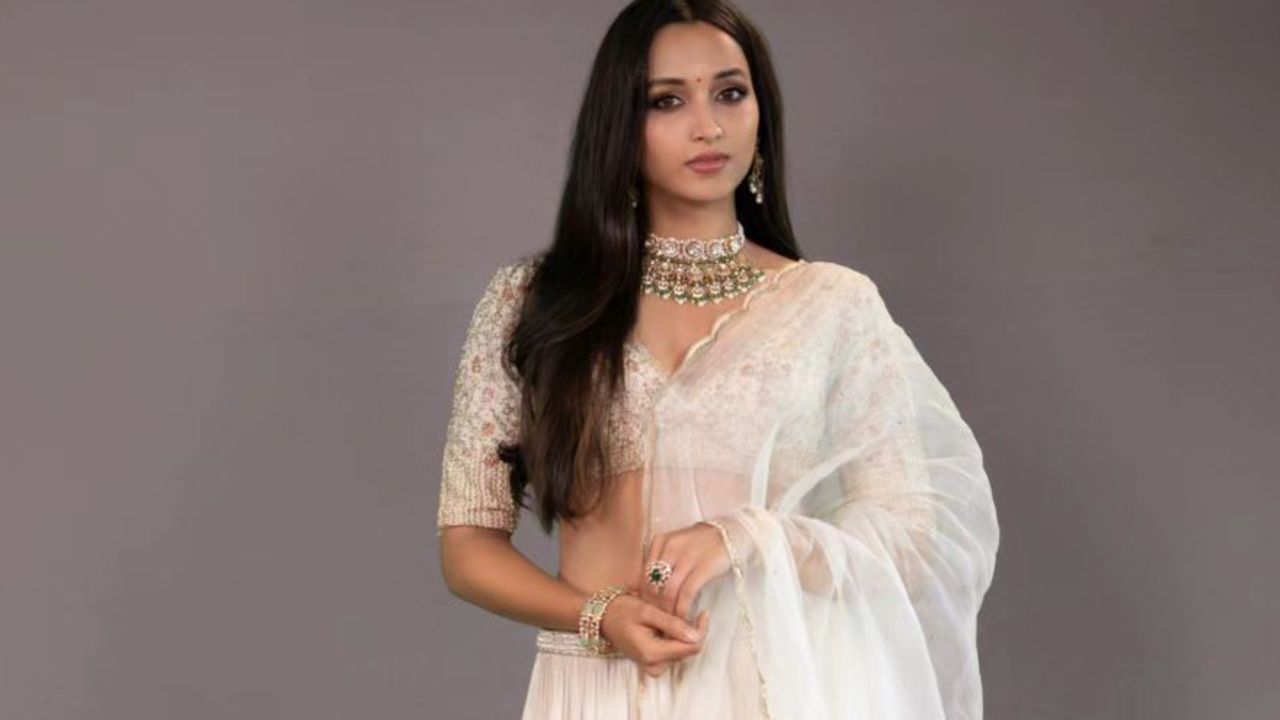 Srinidhi Shetty : ఎట్టకేలకు బిజీ అవుతున్న KGF భామ.. ఇప్పుడైనా రెమ్యునరేషన్ మీద కాకుండా కెరీర్ మీద ఫోకస్ చేస్తుందా? Srinidhi Shetty : ఎట్టకేలకు బిజీ అవుతున్న KGF భామ.. ఇప్పుడైనా రెమ్యునరేషన్ మీద కాకుండా కెరీర్ మీద ఫోకస్ చేస్తుందా?