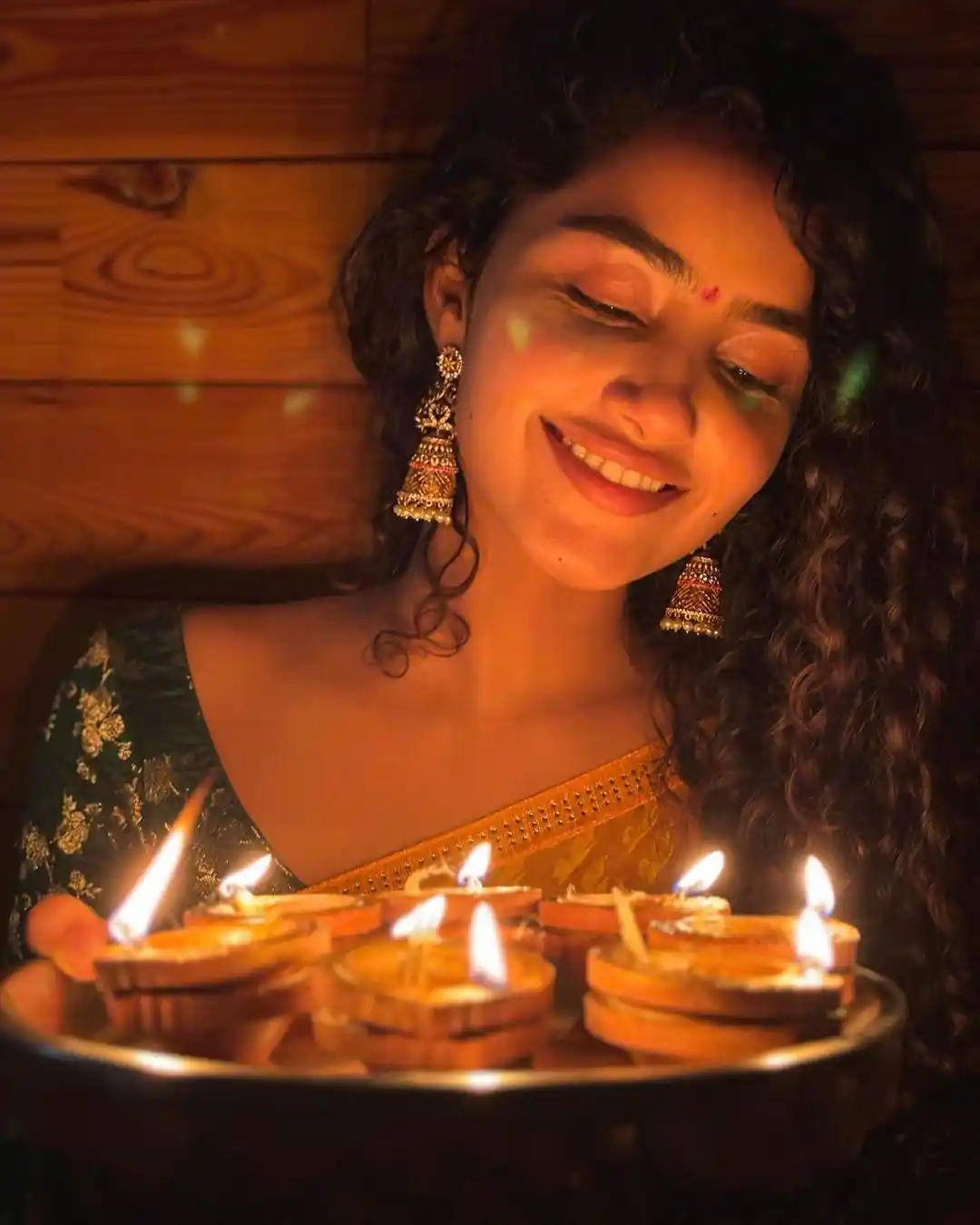 Anupama Parameswaran Cute Diwali Photos