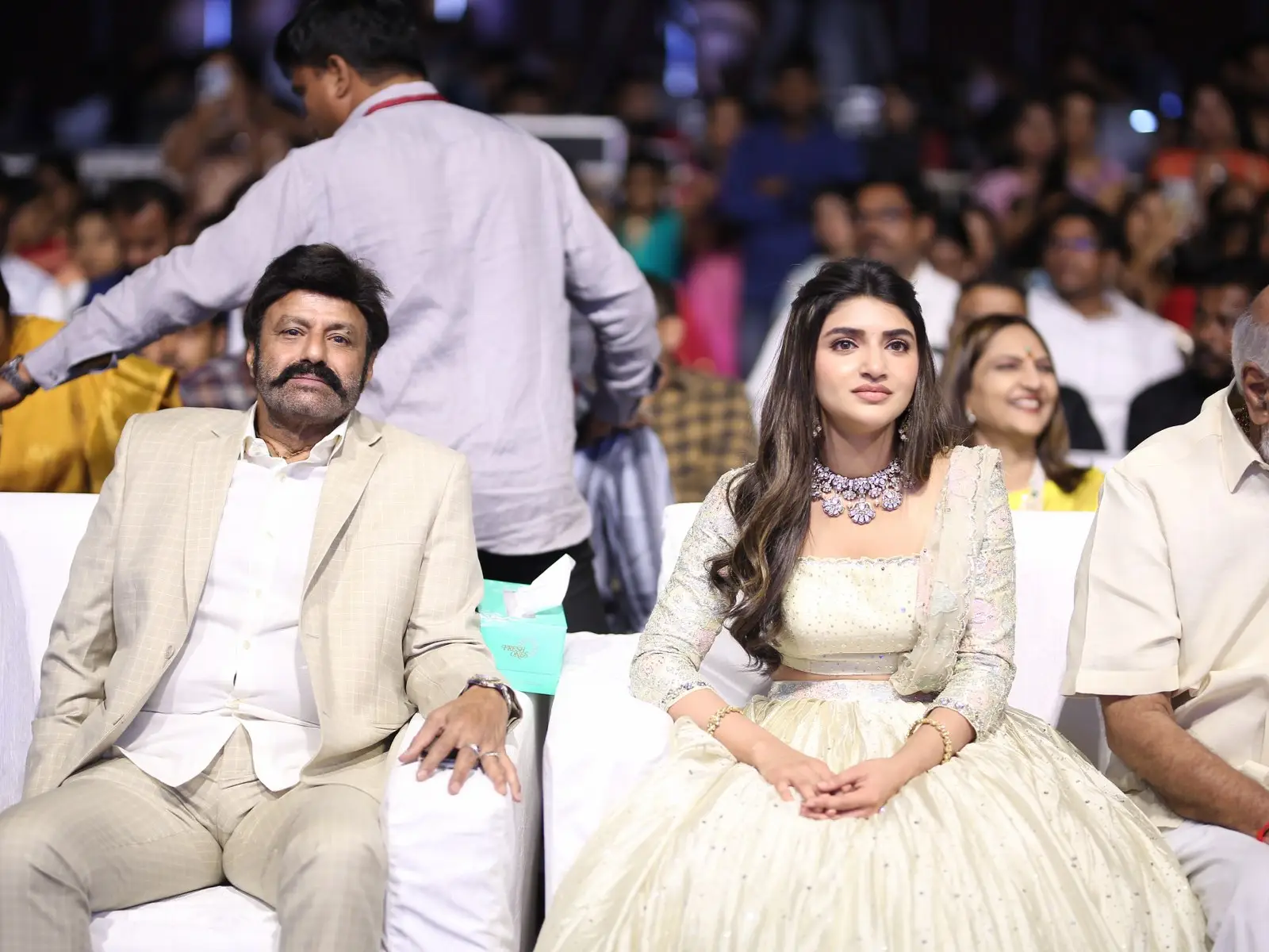 Balakrishna Sreeleela Bhagavanth Kesari success meet photos