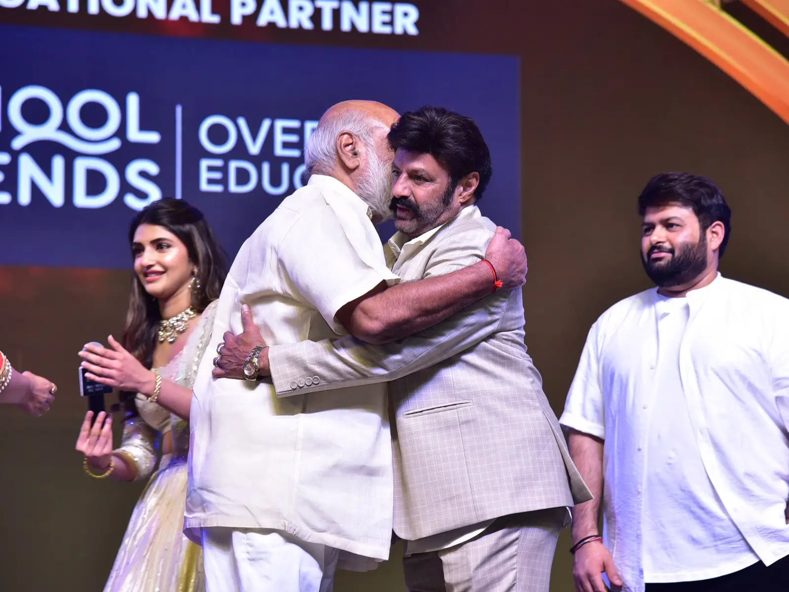 Balakrishna Sreeleela Bhagavanth Kesari success meet photos