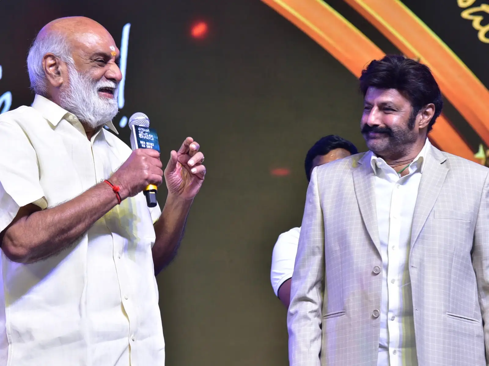 Balakrishna Sreeleela Bhagavanth Kesari success meet photos