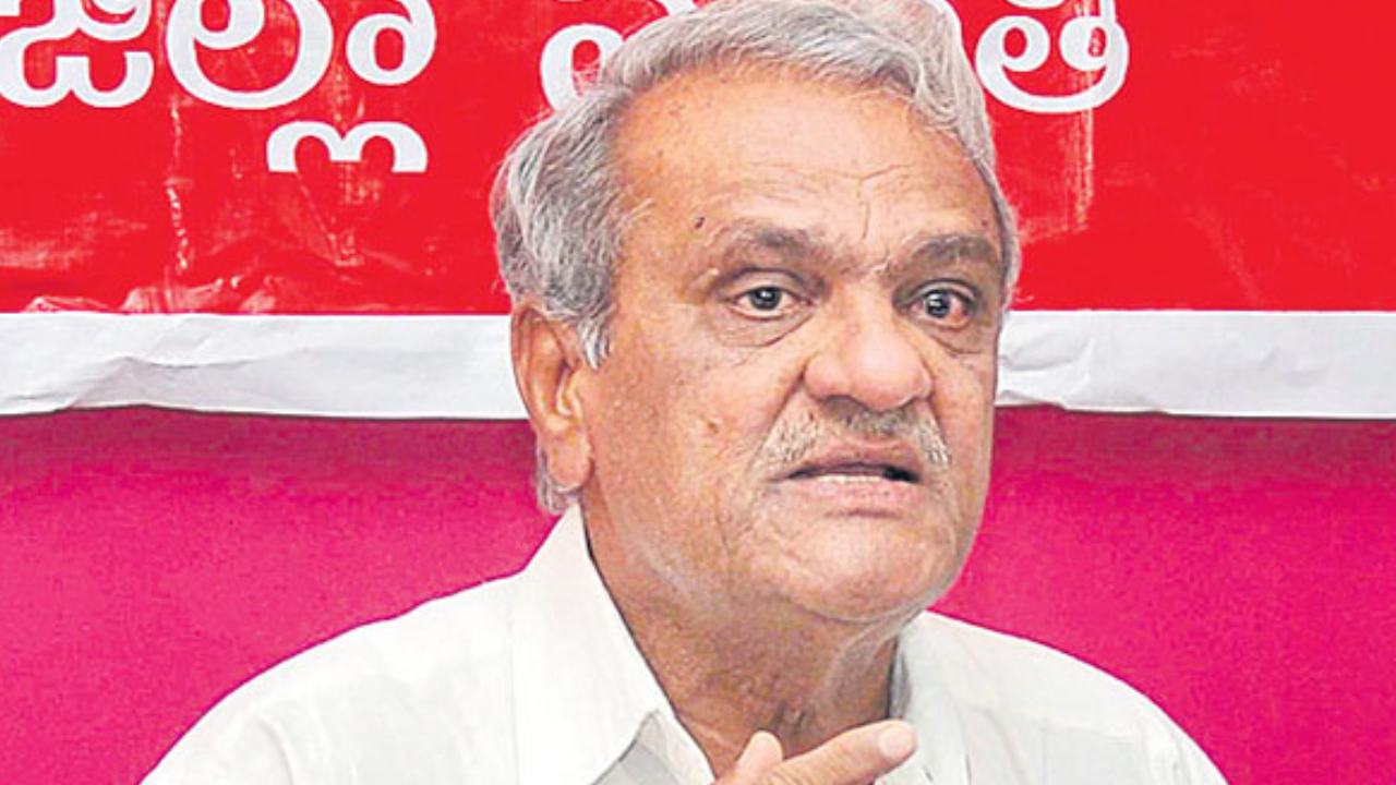 Narayana : ఉల్లిగడ్డ వ్యాపారులందరూ బీజేపీ మద్దతుదారులే.. కేంద్రమే కృత్రిమ కొరత సృష్టిస్తోంది : నారాయణ Narayana : ఉల్లిగడ్డ వ్యాపారులందరూ బీజేపీ మద్దతుదారులే.. కేంద్రమే కృత్రిమ కొరత సృష్టిస్తోంది : నారాయణ